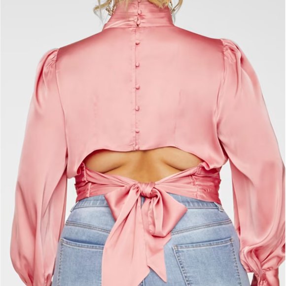 Kauri Satin Keyhole Detail Blouse × 1 - Picture 4 of 5